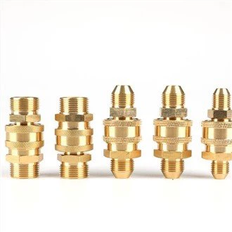 Messinkipropaaniliitosliitin